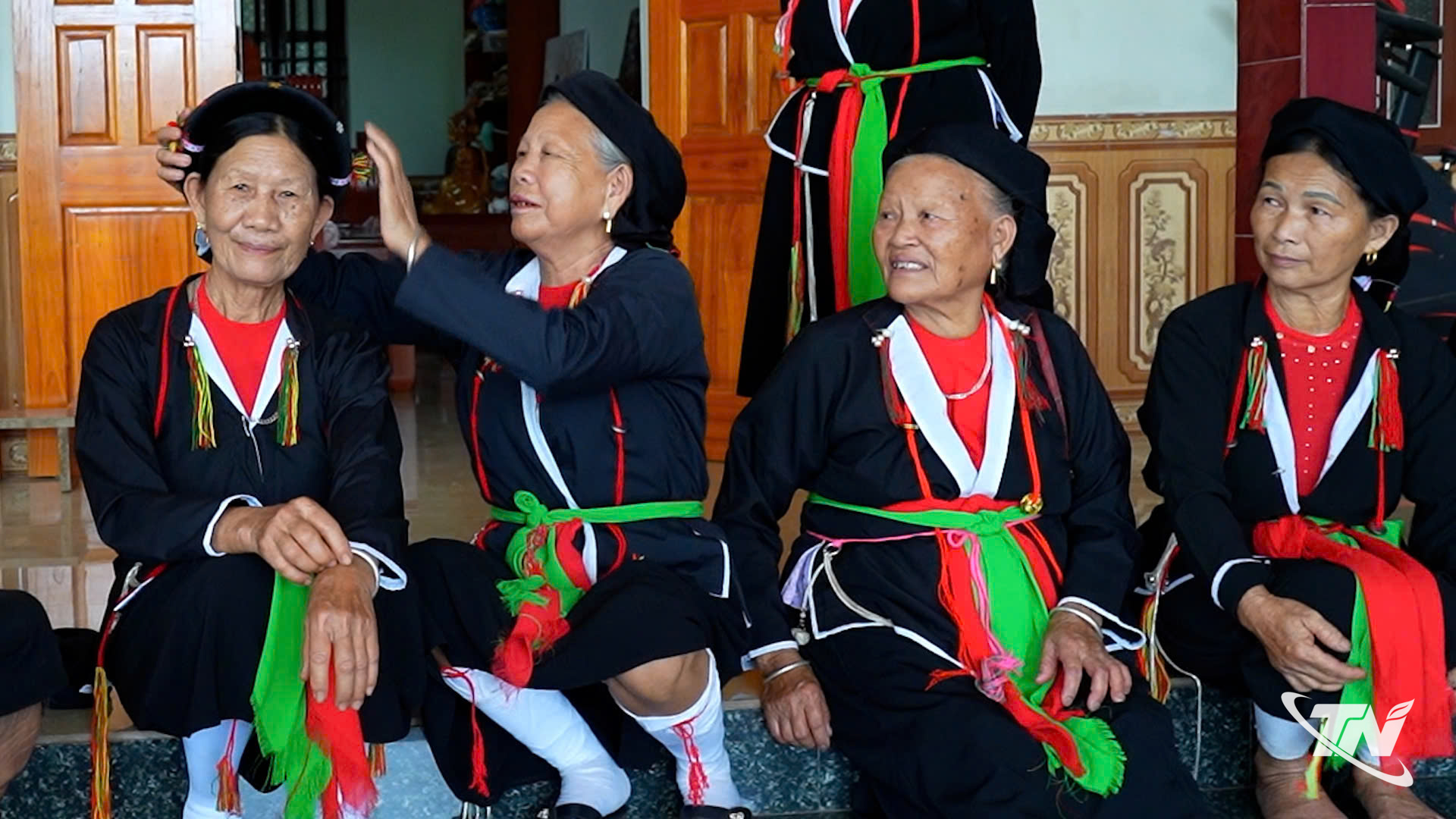 Thái Nguyên: Gìn giữ trang phục truyền thống dân tộc Sán Dìu Thái Nguyên: Gìn giữ trang phục truyền thống dân tộc Sán Dìu