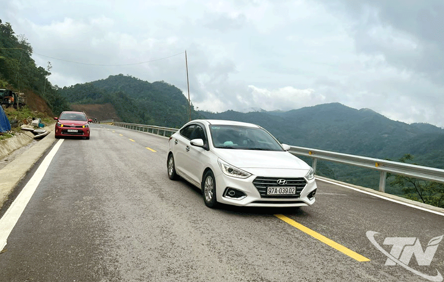 Thái Nguyên: Tuyến đường tạo động lực cho phát triển du lịch hồ Ba Bể Thái Nguyên: Tuyến đường tạo động lực cho phát triển du lịch hồ Ba Bể