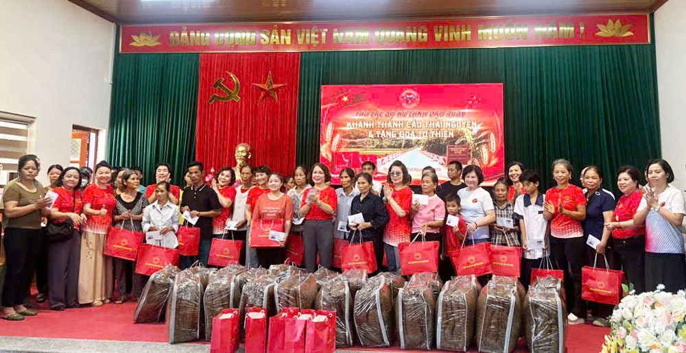 Thái Nguyên: Cây cầu nối bờ vui ở Khuân Nhà