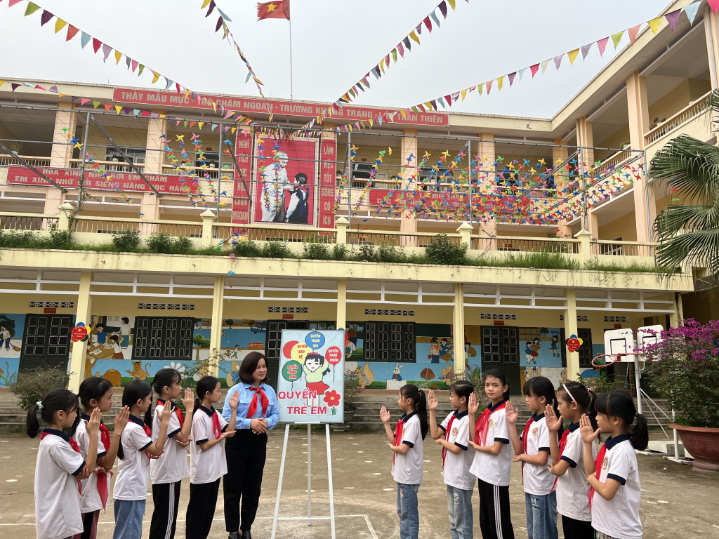 Quảng Ninh: Phát huy truyền thống văn hóa, con người Quảng Ninh Quảng Ninh: Phát huy truyền thống văn hóa, con người Quảng Ninh