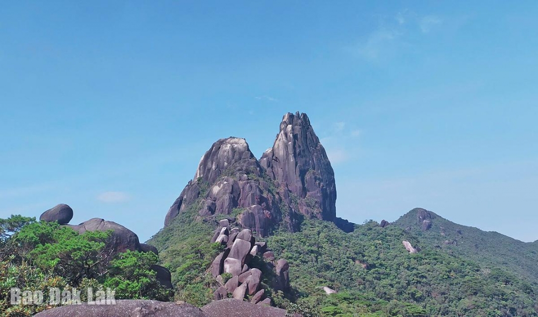 Đắk Lắk: Núi Vọng Phu - kiệt tác của thiên nhiên Đắk Lắk: Núi Vọng Phu kiệt tác của thiên nhiên