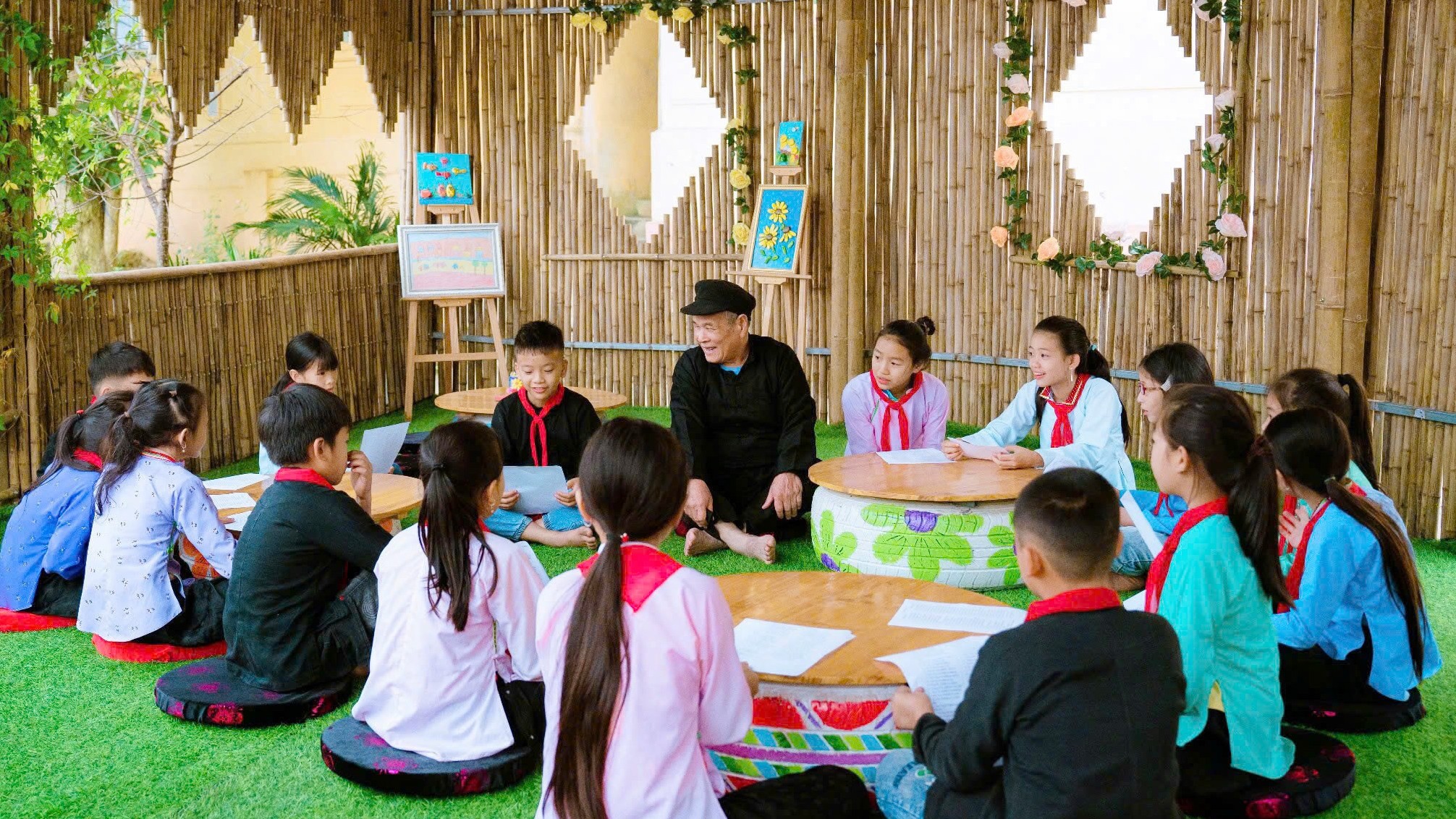 Lào Cai: Đảng viên lão thành “giữ hồn” dân ca Nùng Dín Lào Cai: Đảng viên lão thành “giữ hồn” dân ca Nùng Dín