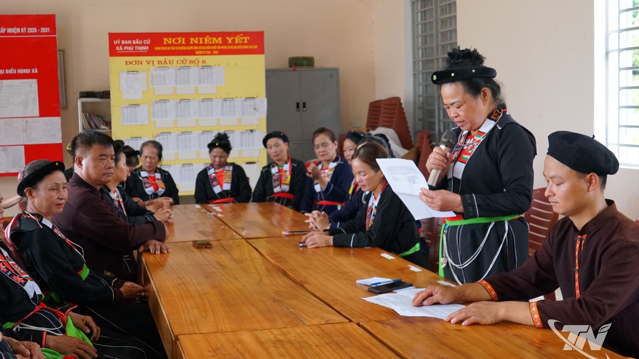 Tuyên Quang: "Giữ lửa" làn điệu Sấng Cọ ở Phú Thịnh