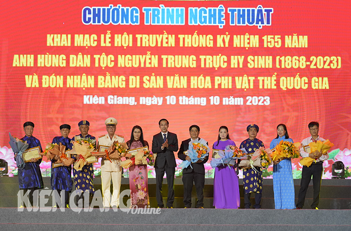 Kiên Giang đón nhận bằng di sản quốc gia Lễ hội đình thần Nguyễn Trung Trực