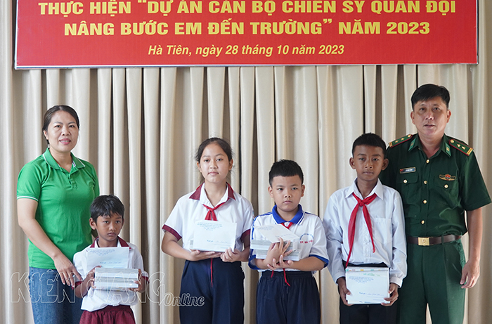 Kiên Giang: Hỗ trợ học sinh khó khăn vùng biên giới