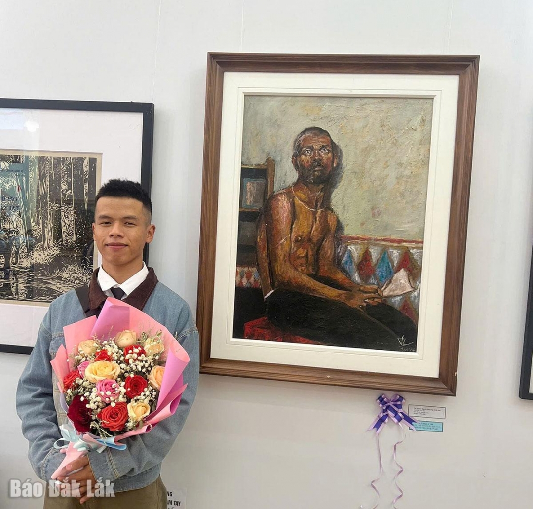 Lung linh sắc màu Triển lãm Mỹ thuật