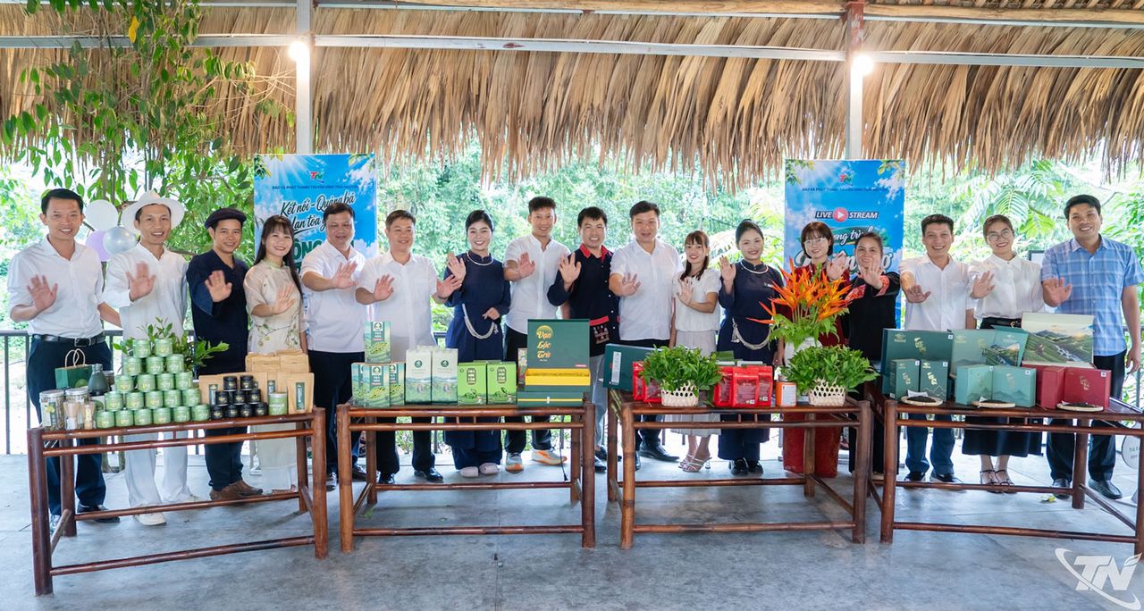 Thái Nguyên: Gần 3.000 đơn hàng được chốt tại Phiên chợ nông sản Thái Nguyên: Gần 3.000 đơn hàng được chốt tại Phiên chợ nông sản