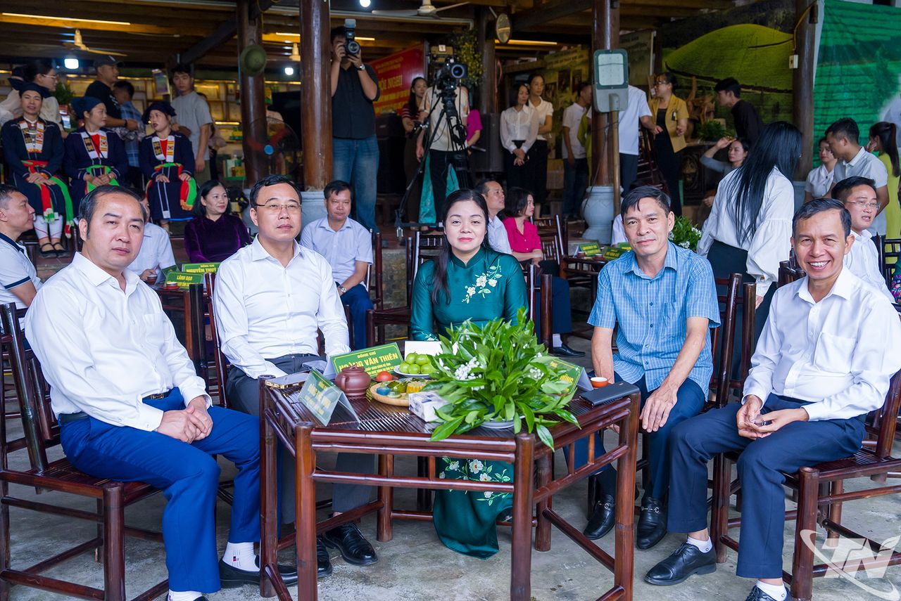 Thái Nguyên: "Khe Cốc - Dư vị từ nguồn xanh" lan tỏa văn hóa trà Thái Nguyên: "Khe Cốc - Dư vị từ nguồn xanh" lan tỏa văn hóa trà
