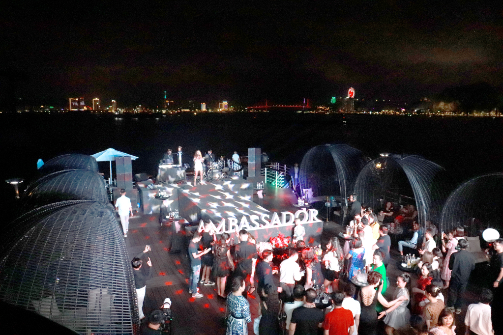 Quảng Ninh: TP Hạ Long: Du lịch vươn tầm quốc tế Quảng Ninh: TP Hạ Long: Du lịch vươn tầm quốc tế