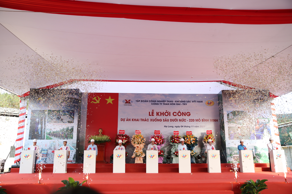 Quảng Ninh:Công ty Than Hòn Gai khởi công dự án khai thác xuống sâu dưới mức -220 mỏ Bình Minh Quảng Ninh:Công ty Than Hòn Gai khởi công dự án khai thác xuống sâu dưới mức -220 mỏ Bình Minh