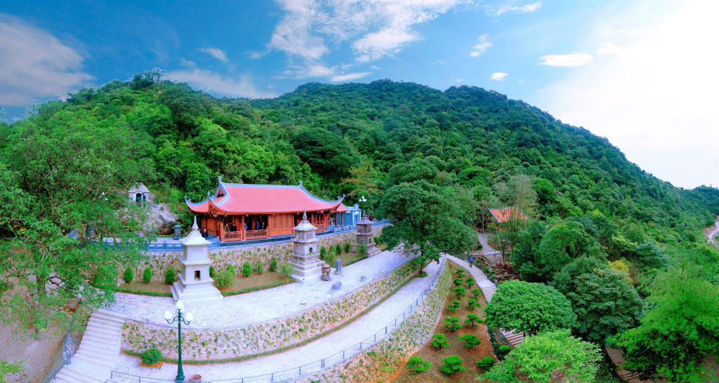 Quảng Ninh: Phát huy thế mạnh du lịch văn hóa tâm linh Quảng Ninh: Phát huy thế mạnh du lịch văn hóa tâm linh