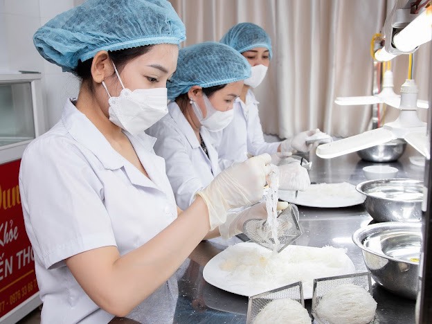 Rộng đường cho tổ yến Đắk Lắk vươn xa Rộng đường cho tổ yến Đắk Lắk vươn xa