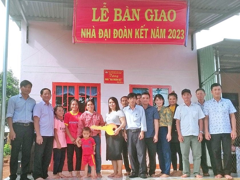 Năm 2023, toàn tỉnh đã xây dựng 175 ngôi nhà “Đại đoàn kết” cho hộ nghèo. Ảnh: Thanh Nhật