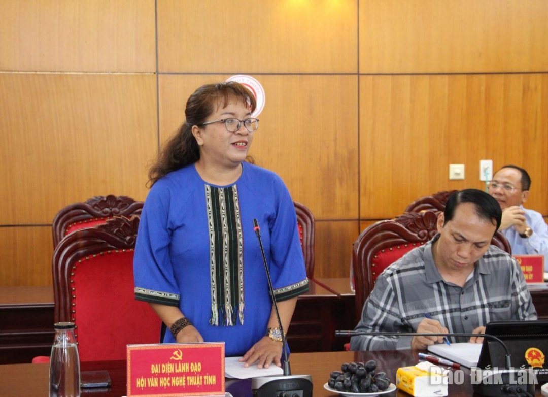 Đắk Lắk: Bí thư Tỉnh ủy Nguyễn Đình Trung làm việc với Hội Văn học Nghệ thuật tỉnh