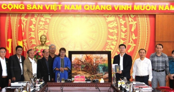 Đắk Lắk: Bí thư Tỉnh ủy Nguyễn Đình Trung làm việc với Hội Văn học Nghệ thuật tỉnh