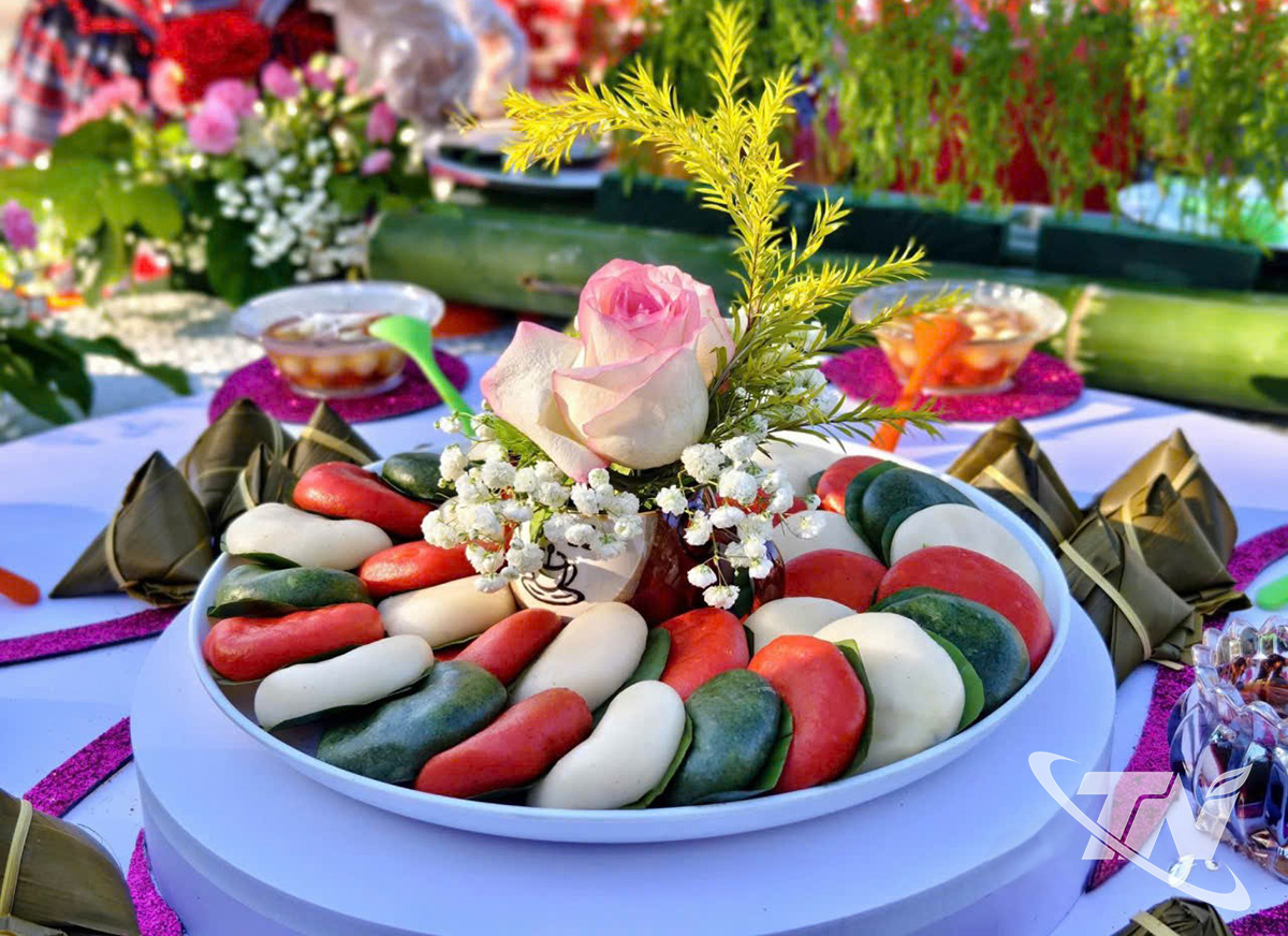 Thái Nguyên: Bánh giầy mùa lúa mới