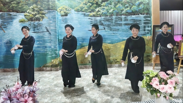 Thái Nguyên: Thân thương điệu múa bát