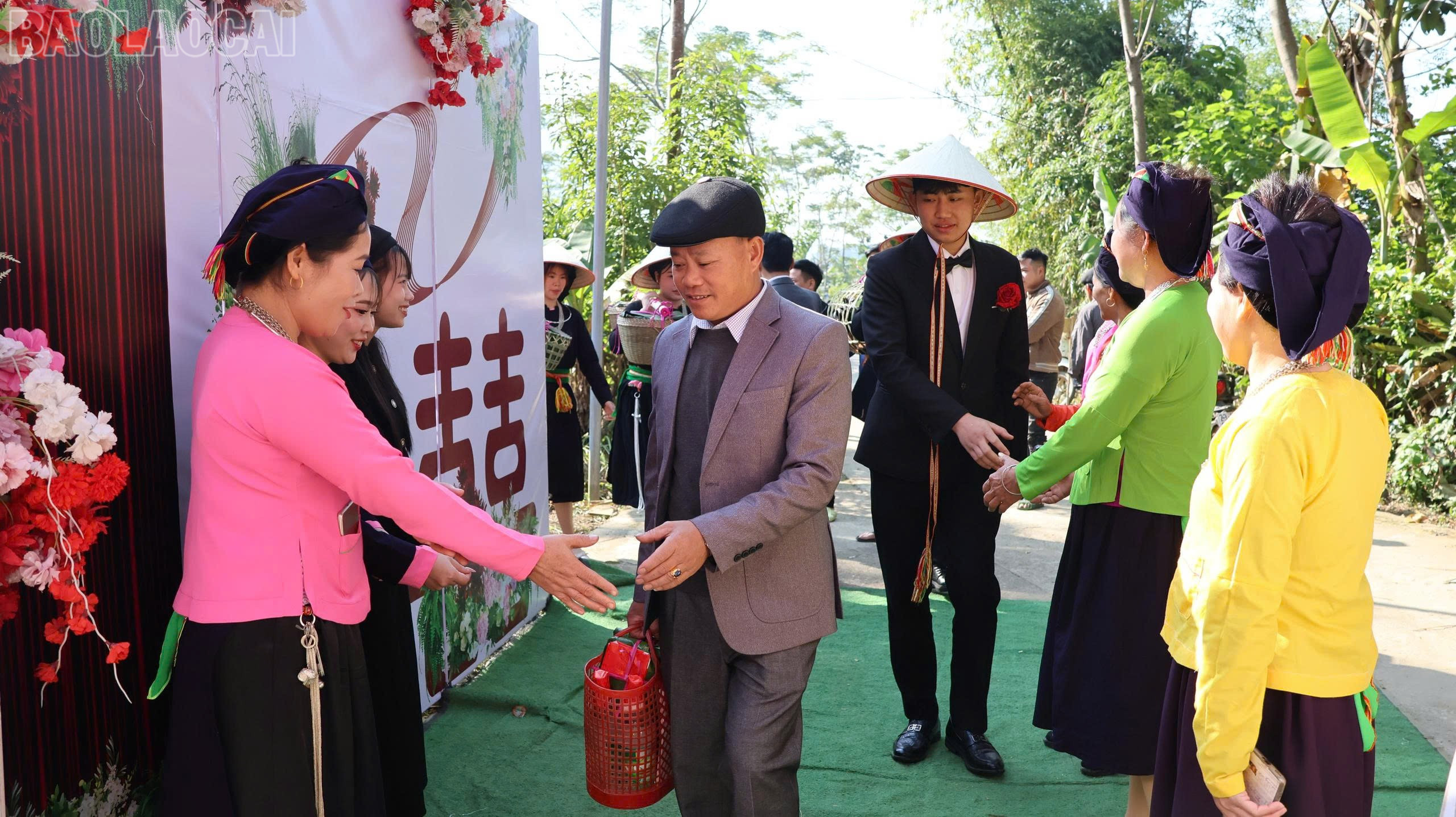 Lào Cai: Gìn giữ nét đẹp đám cưới người Tày