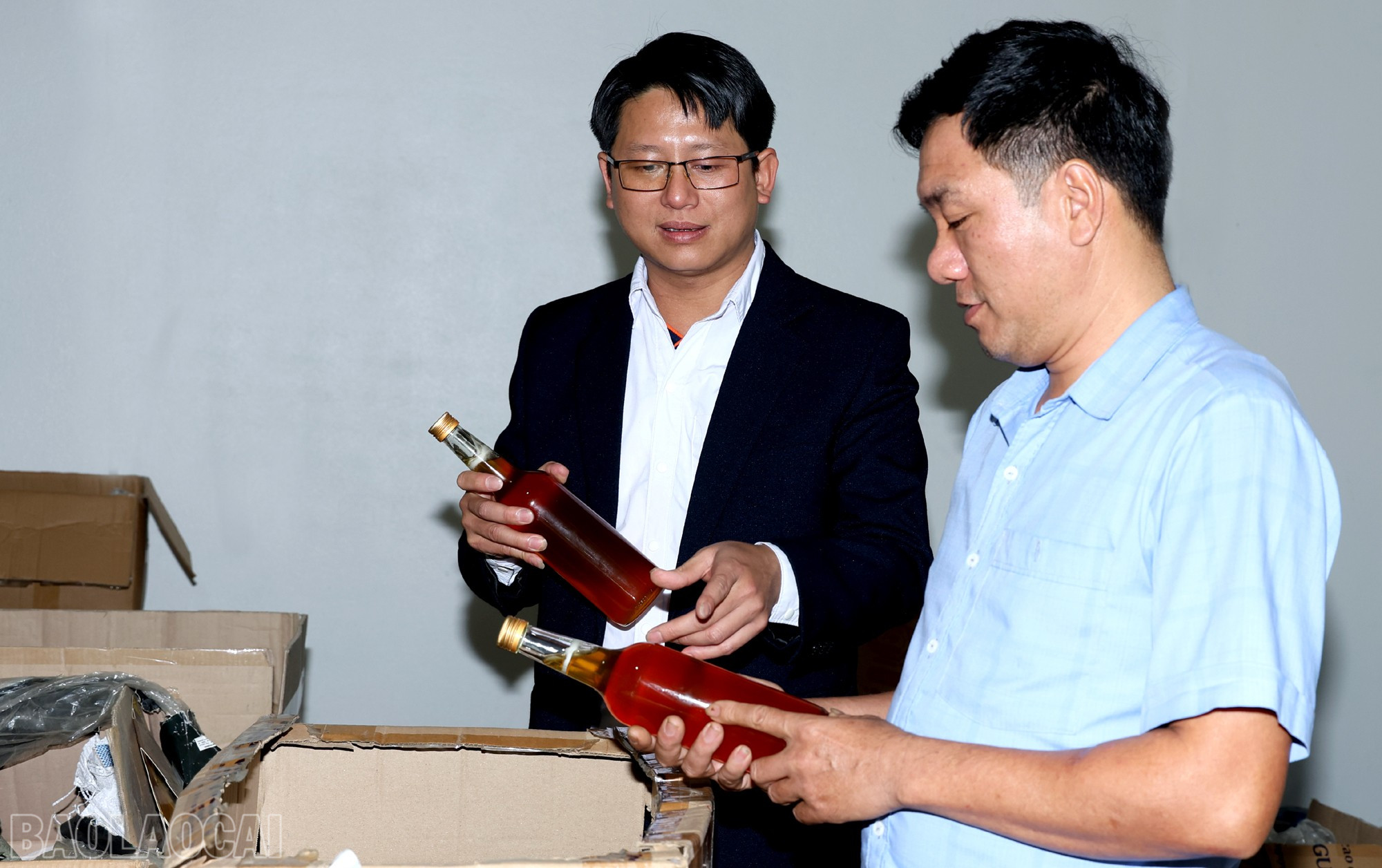 Lào Cai: Mật ong núi đá   sản phẩm OCOP chủ lực của Xuân Quang