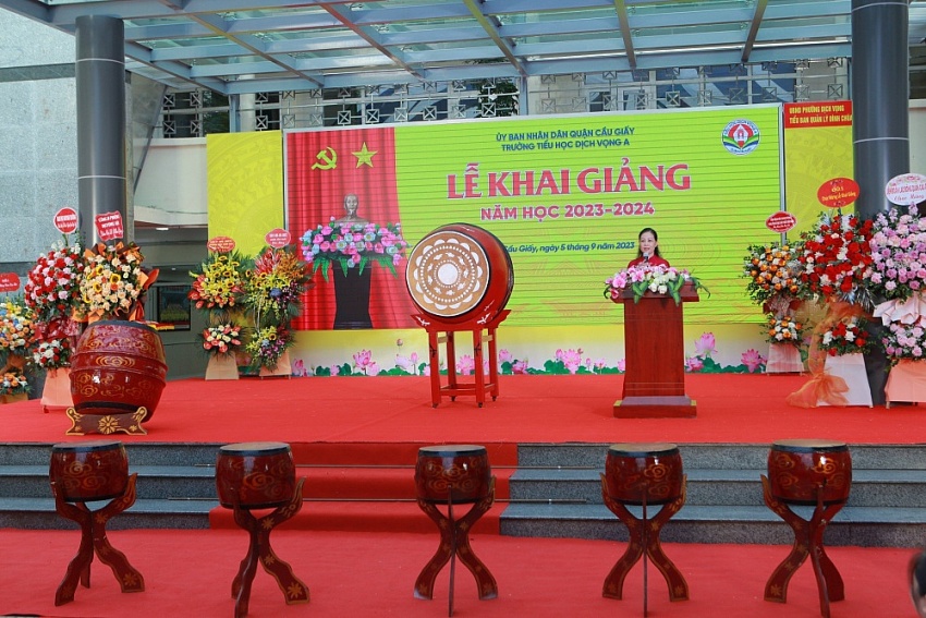 Trường Tiểu học Dịch Vọng A: Tiếp tục khẳng định thương hiệu của ngôi trường có bề dày truyền thống Trường Tiểu học Dịch Vọng A: Tiếp tục khẳng định thương hiệu của ngôi trường có bề dày truyền thống