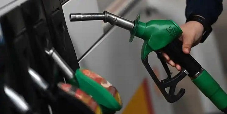 Giá xăng dầu ở Anh tăng sau khi OPEC quyết định cắt giảm sản lượng