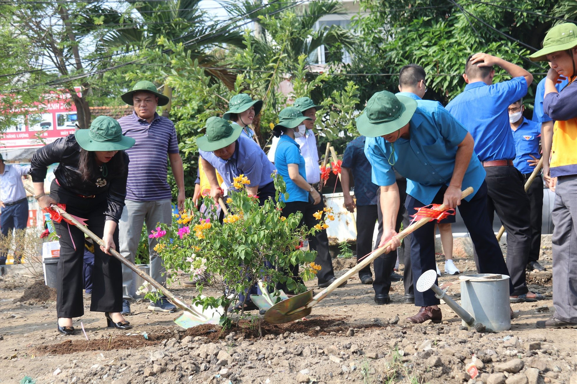 Khánh Hoà: Phát động phong trào “Đường tàu - Đường hoa” Khánh Hoà: Phát động phong trào “Đường tàu - Đường hoa”