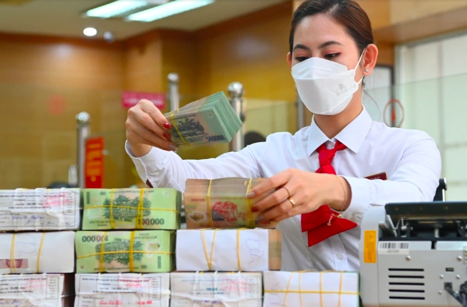 Tin ngân hàng ngày 1/6: VietinBank chào bán 9.000 tỷ đồng trái phiếu ra công chúng Tin ngân hàng ngày 1/6: VietinBank chào bán 9.000 tỷ đồng trái phiếu ra công chúng