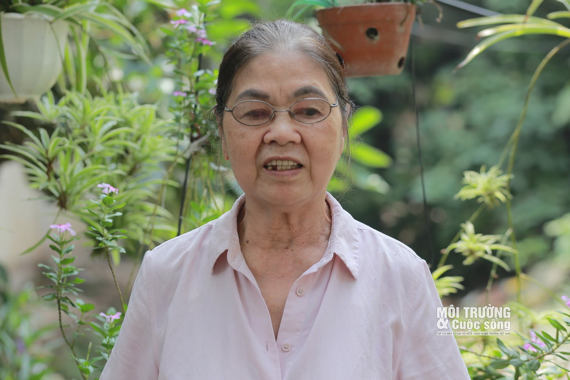 Hà Nội: Hàng loạt mương thoát nước đen kịt, bốc mùi hôi thối