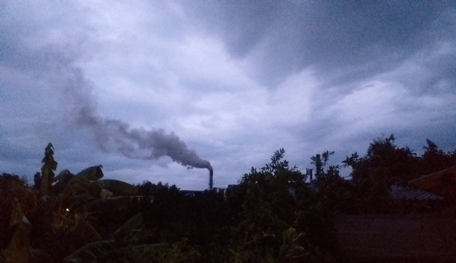 Thái Nguyên tăng cường kiểm soát ô nhiễm môi trường không khí Thái Nguyên tăng cường kiểm soát ô nhiễm môi trường không khí