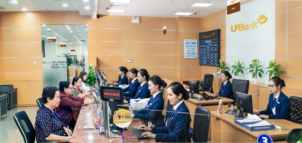 Tin ngân hàng ngày 21/7: Quý II, lợi nhuận LPBank giảm hơn 50% Tin ngân hàng ngày 21/7: Quý II, lợi nhuận LPBank giảm hơn 50%