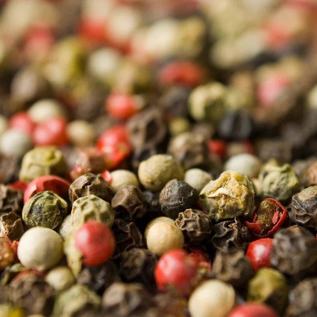 Giá tiêu hôm nay 15/2: Phá mốc 63.000 đồng/kg