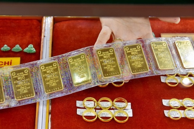 Giá vàng hôm nay 10/3: Quay đầu giảm giá?
