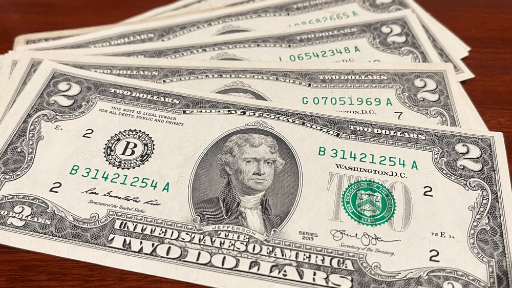 Tỷ giá USD hôm nay 10/4: thị trường và ngân hàng cùng tăng mạnh