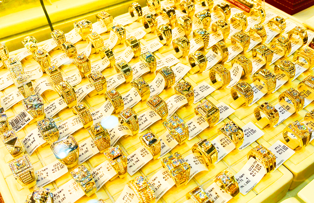 Giá vàng hôm nay 13/5: tiếp tục lao dốc