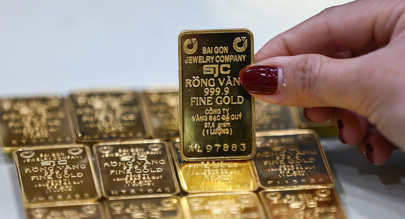 Giá vàng hôm nay 106 Vàng miếng trong nước đăng đến 800000 đồnglượng