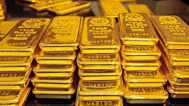 Giá vàng hôm nay 18/8: Vàng trong nước neo ở ngưỡng cao