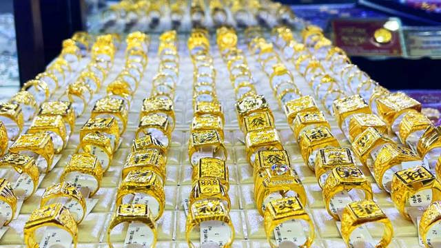 Giá vàng hôm nay 25/9: chưa ngừng tăng cao, nhẫn lại lập đỉnh mới Giá vàng hôm nay 25/9: chưa ngừng tăng cao, nhẫn lại lập đỉnh mới