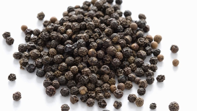 Giá tiêu hôm nay 12/10: 2 nguyên nhân khiến thị trường chưa sôi động trở lại