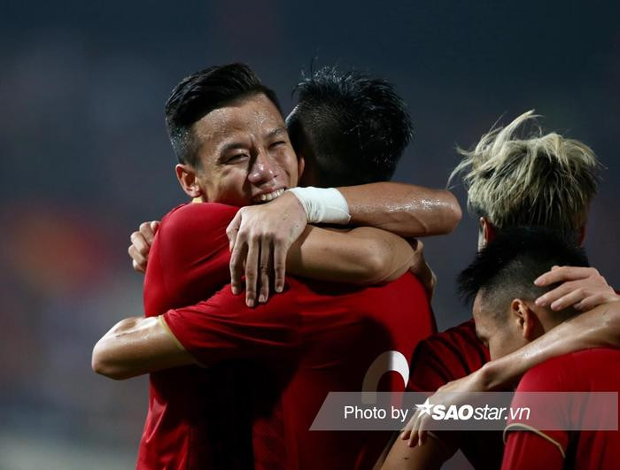 Quế Ngọc Hải v&agrave; Tiến Linh lỡ Asian Cup 2023, HLV Troussier c&ograve;n đối diện th&ecirc;m nỗi lo cực lớn Ảnh 1