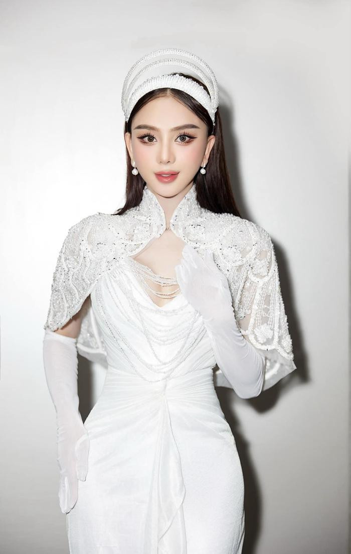 L&acirc;m Kh&aacute;nh Chi bức x&uacute;c th&ocirc;ng b&aacute;o bị lừa số tiền lớn Ảnh 2