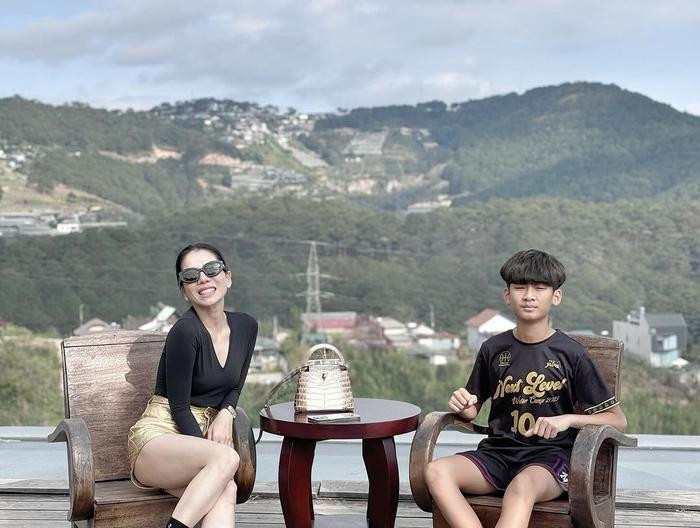 Chiều qu&yacute; tử như 'trứng mỏng', nhưng Lệ Quy&ecirc;n vẫn c&oacute; c&aacute;ch dạy con đầy nghi&ecirc;m khắc Ảnh 2