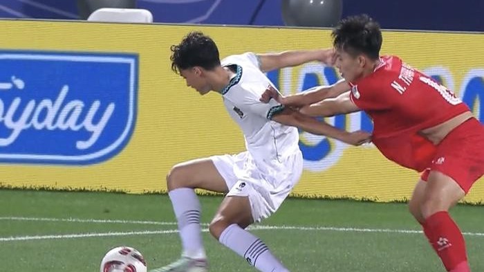 Vợ cầu thủ Thanh Bình lên tiếng vì chồng bị cộng đồng mạng mắng oan