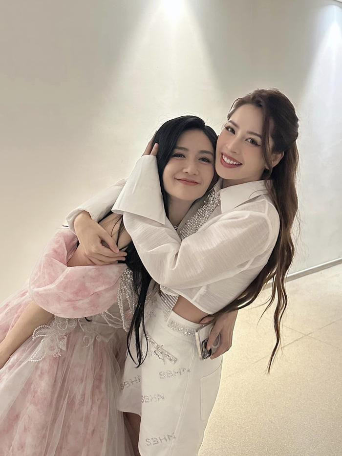 C&oacute; thể l&agrave; h&igrave;nh ảnh về 1 người v&agrave; t&oacute;c tết