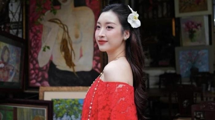 Đỗ Mỹ Linh lên đồ đón Tết, visual mẹ bỉm sang chảnh nhất nhì Vbiz khiến dân tình xuýt xoa