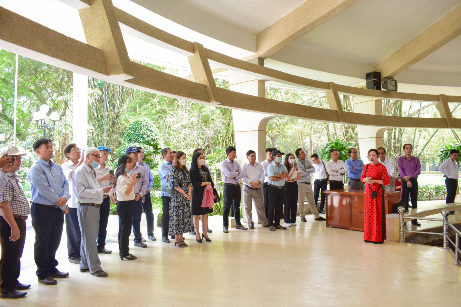 Nâng cao chất lượng du lịch để thu hút khách đến với ĐBSCL Nâng cao chất lượng du lịch để thu hút khách đến với ĐBSCL