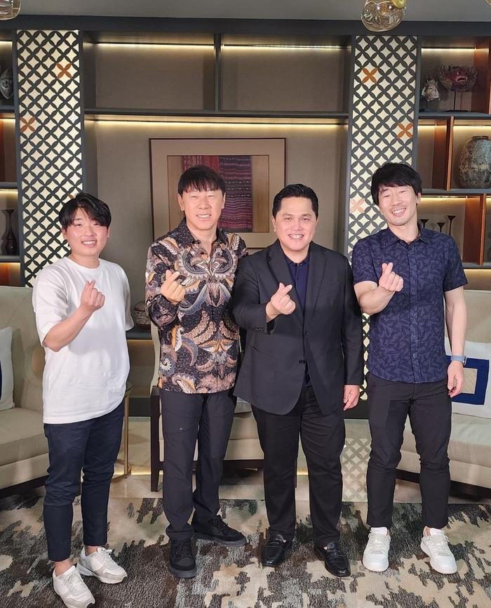 V&igrave; sao HLV Shin Tae Yong 'quay xe' c&ugrave;ng Indonesia đấu tuyển Việt Nam? Ảnh 1