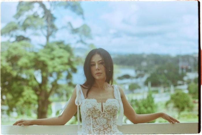 Nam Thư "nổi đoá", gay gắt đáp trả khi bị chê "già teo tóp"