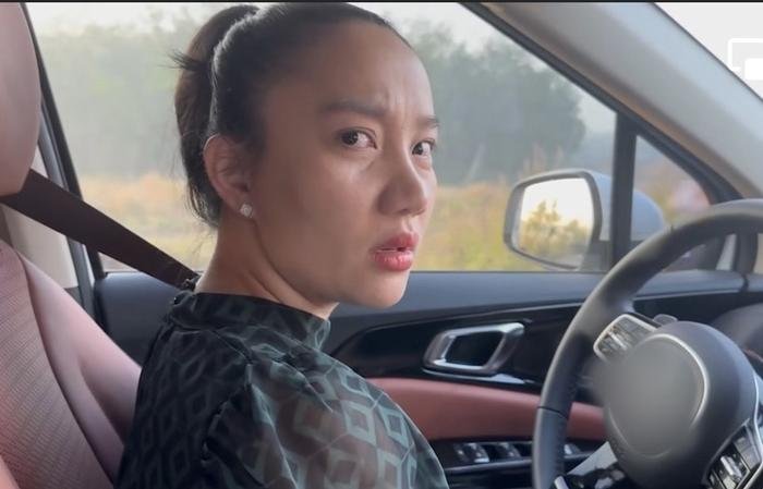 Bà xã Lê Dương Bảo Lâm lên tiếng khi bị nói mặc đồ bộ để "câu like" Bà xã Lê Dương Bảo Lâm lên tiếng khi bị nói mặc đồ bộ để "câu like"