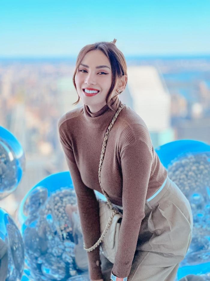 Võ Hoàng Yến khoe "tin vui" ở Mỹ cùng bạn trai Võ Hoàng Yến khoe "tin vui" ở Mỹ cùng bạn trai