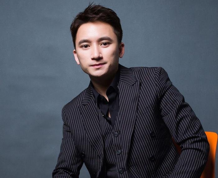 Phan Mạnh Quỳnh khiến netizen cười bò với màn "tấu hài", dân tình réo gọi Trấn Thành với màn khóc lóc Phan Mạnh Quỳnh khiến netizen cười bò với màn "tấu hài", dân tình réo gọi Trấn Thành với màn khóc lóc